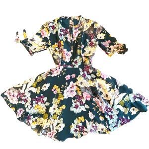 Aliyah Lace-Up Fit & Flare Silhouette Romantic Floral Midi Dress Women’s XS